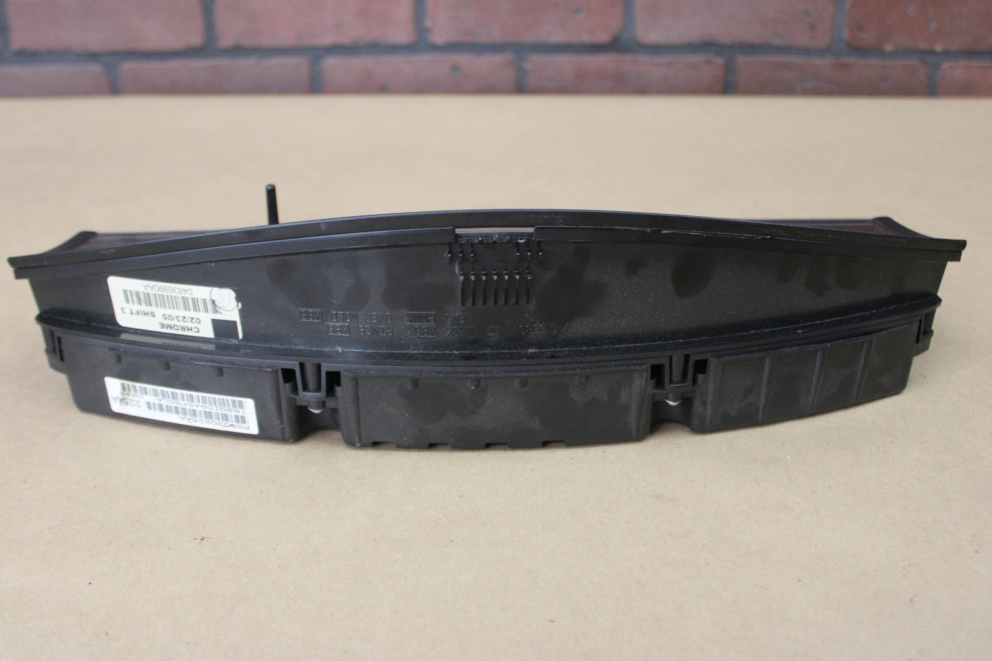 2005 - 2007 CHRYSLER 300C SRT8 OEM INSTRUMENT GUAGE CLUSTER SPEEDODOMETER