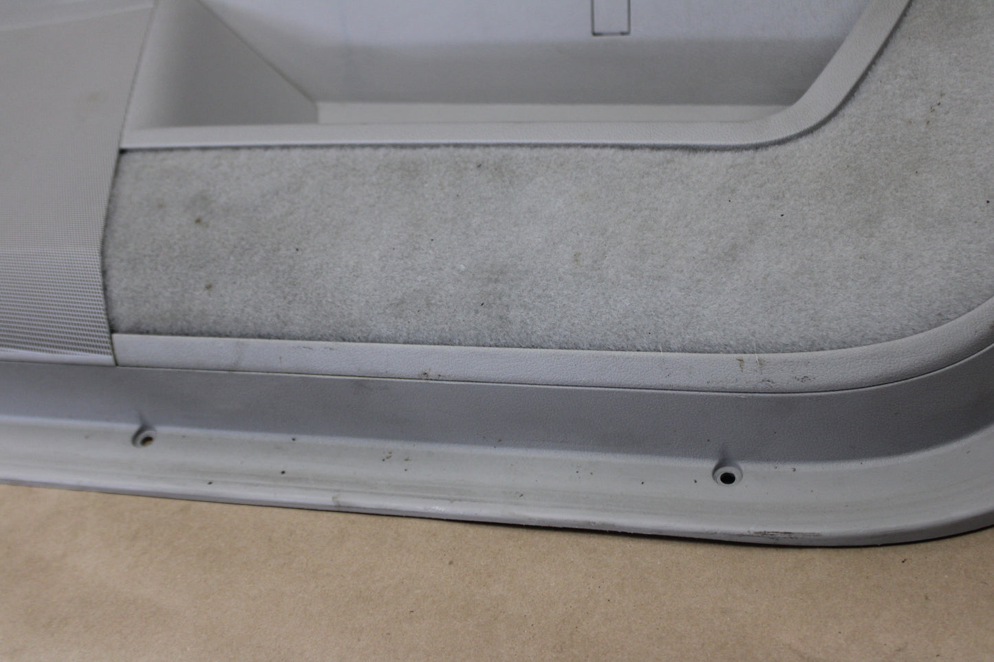 2006-2007 Chrysler 300 Front Passenger RH Side Interior Door Trim Panel