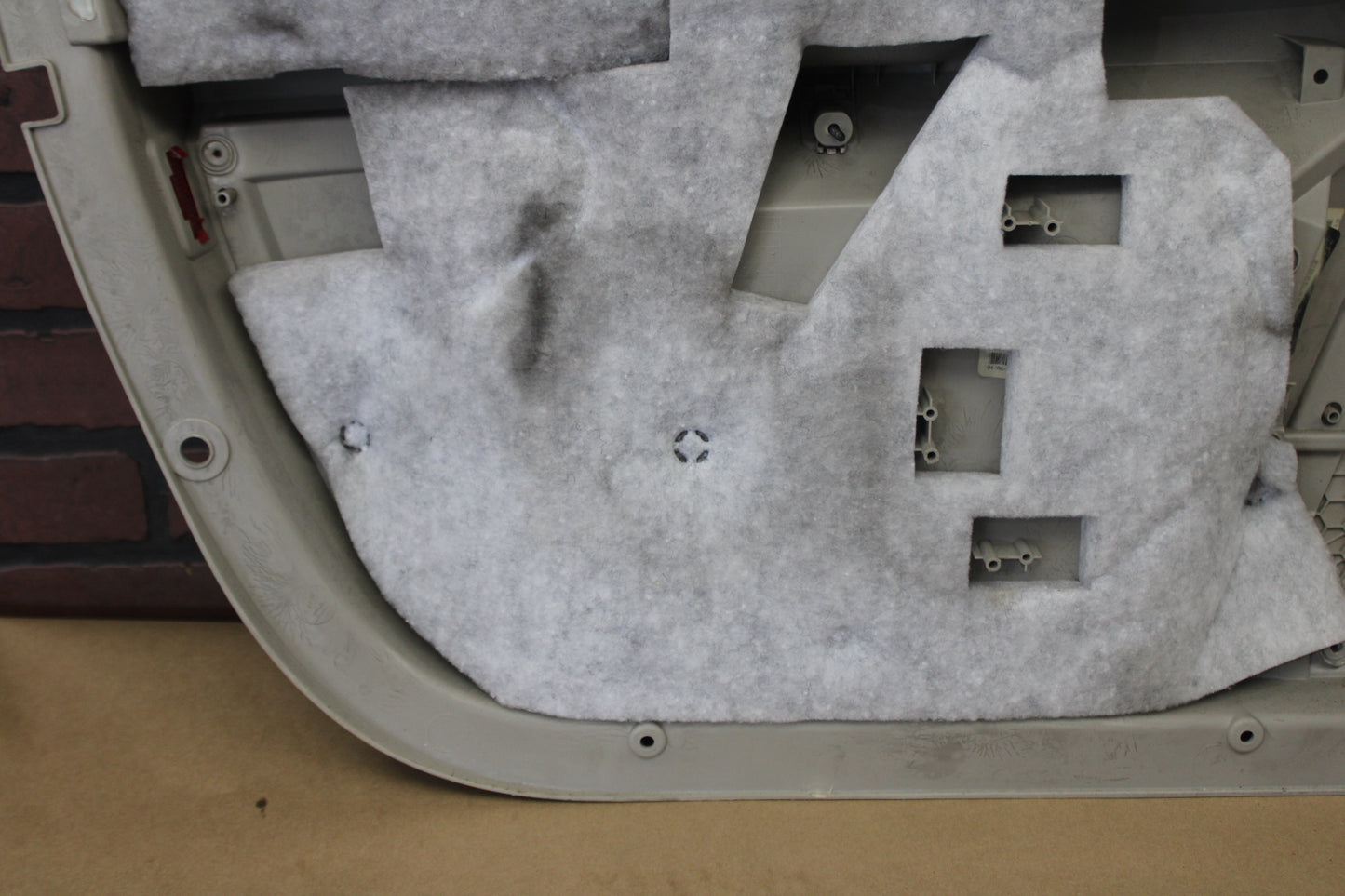2006-2007 Chrysler 300 Front Passenger RH Side Interior Door Trim Panel