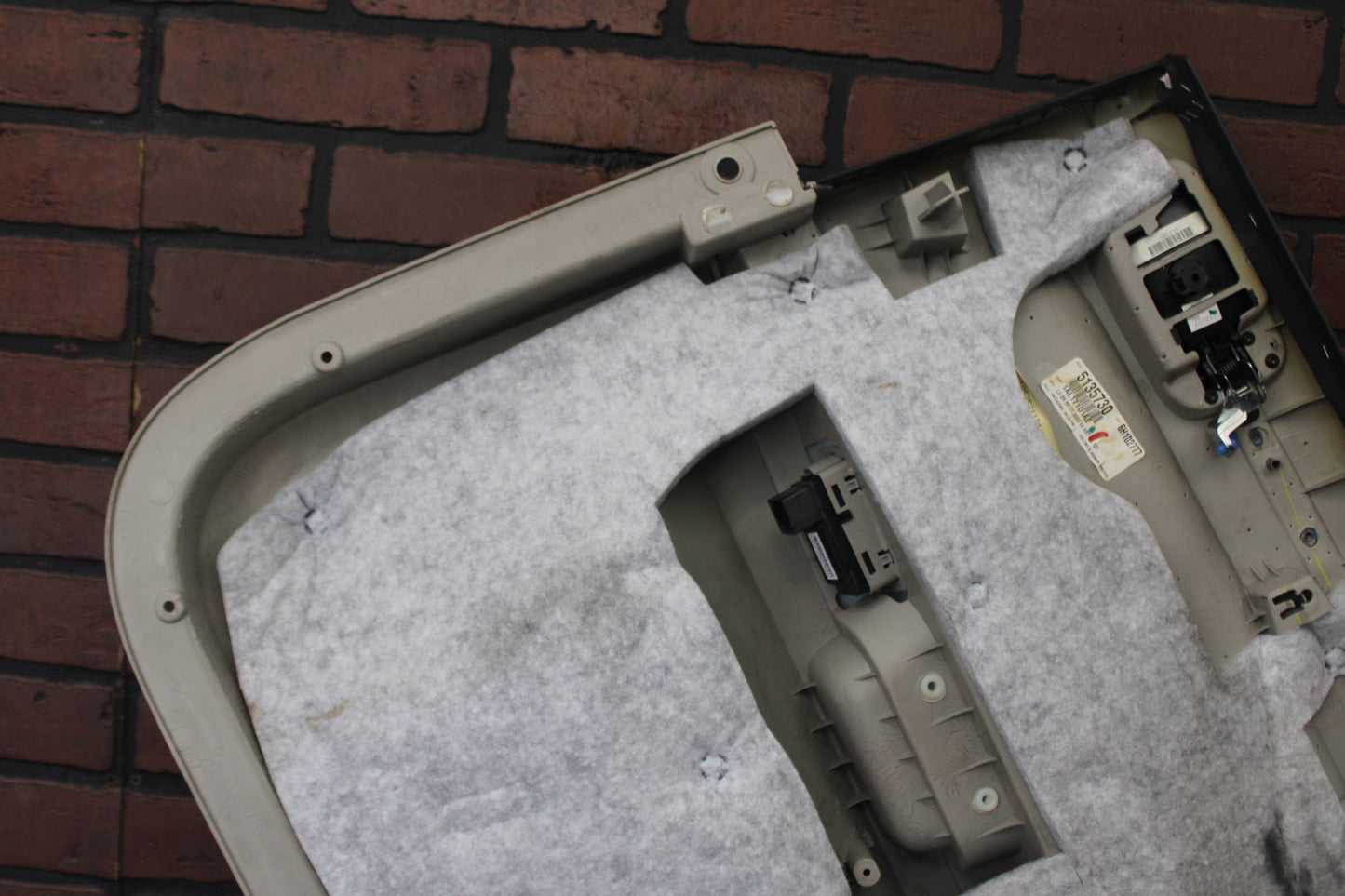 2005-2007 Chrysler 300 Rear Driver LH Side Interior Door Trim Panel