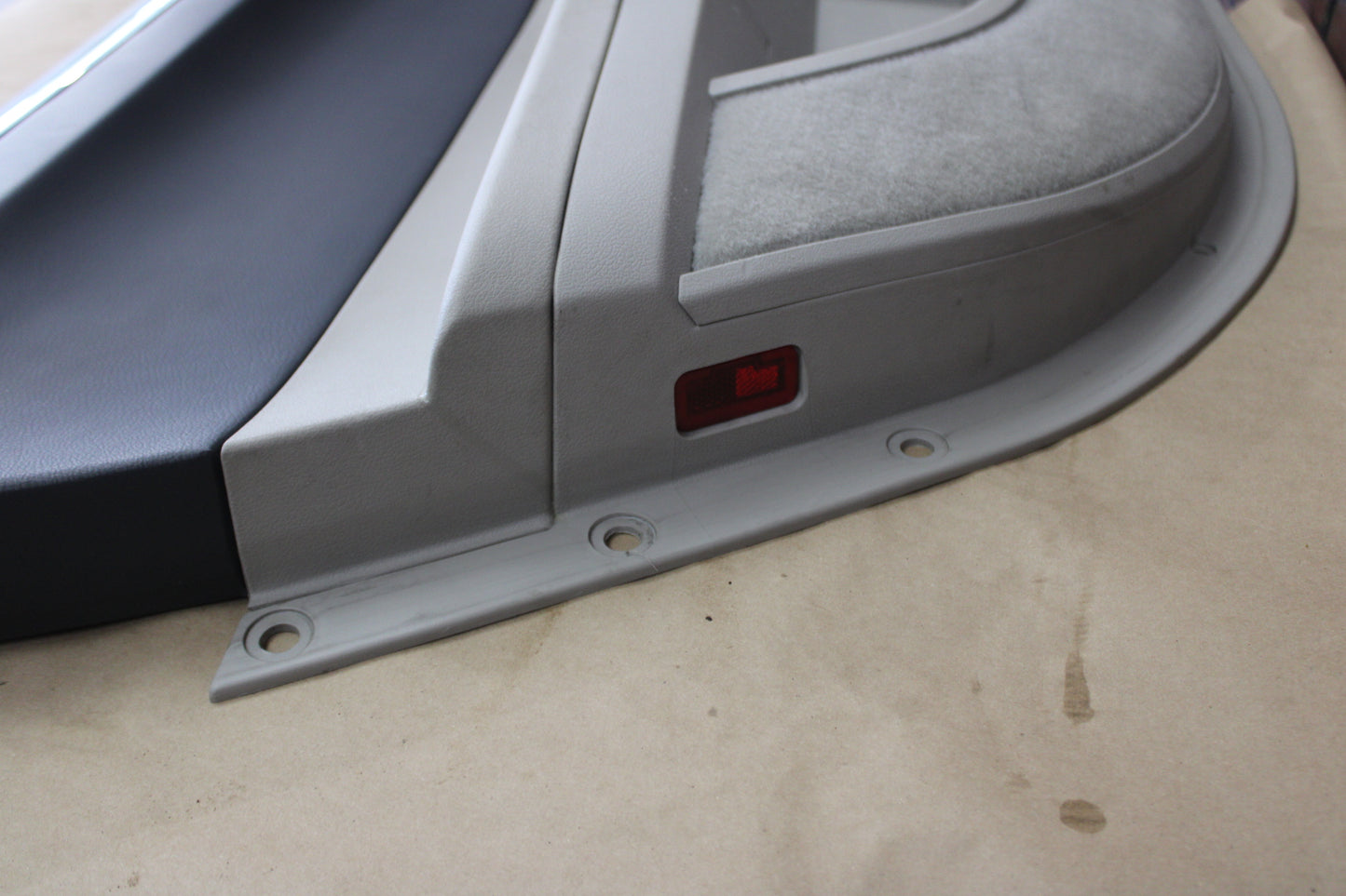 2005-2007 Chrysler 300 Rear Driver LH Side Interior Door Trim Panel