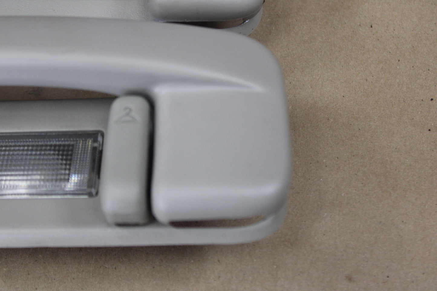 2006-2010 OEM Chrysler 300 Liberty Lighted Interior Roof Grab Handle Set 1105517