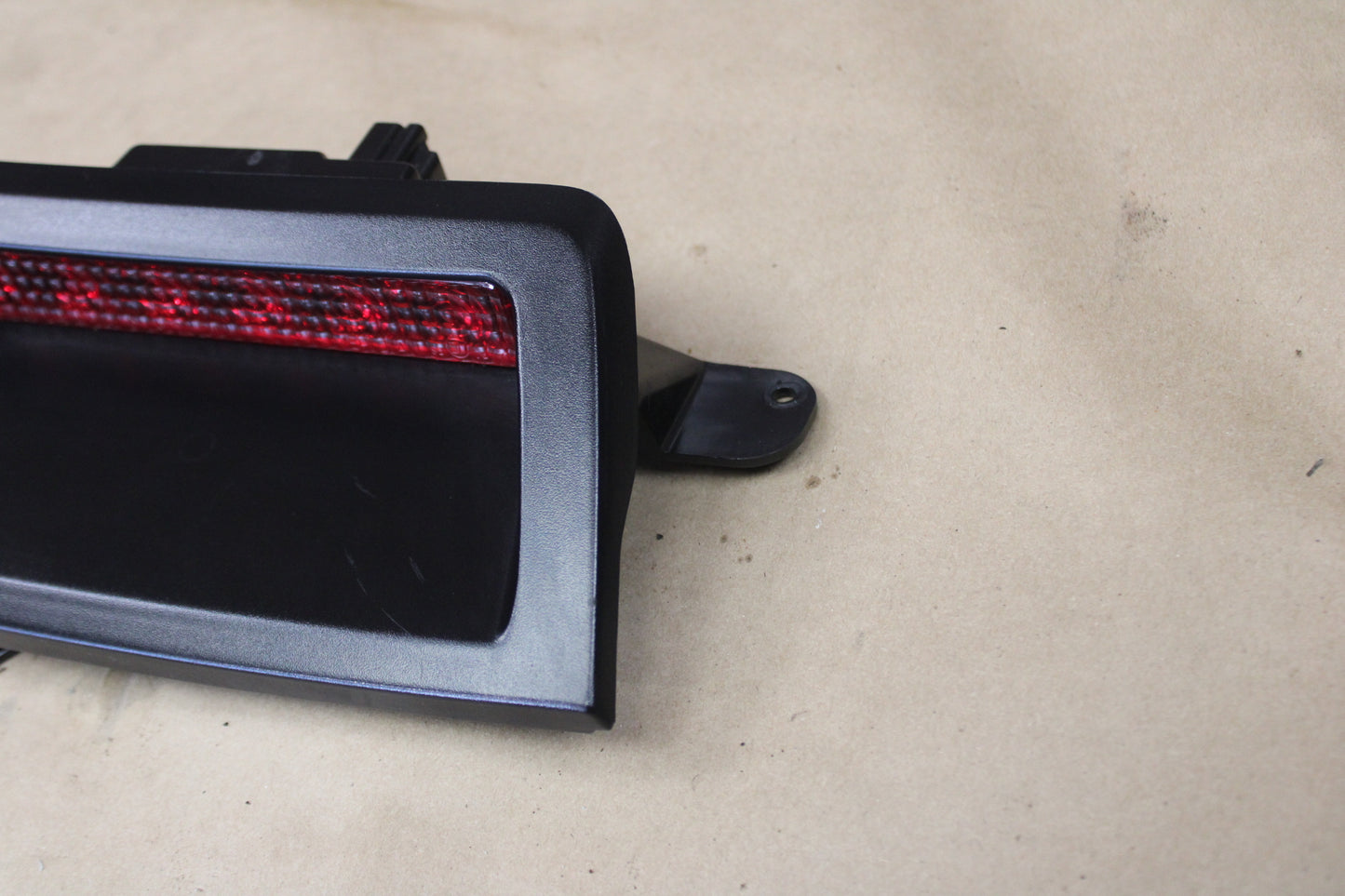 2005-2007 Chrysler 300 3rd Third Rear Brake Light Stop Lamp 04805845AB