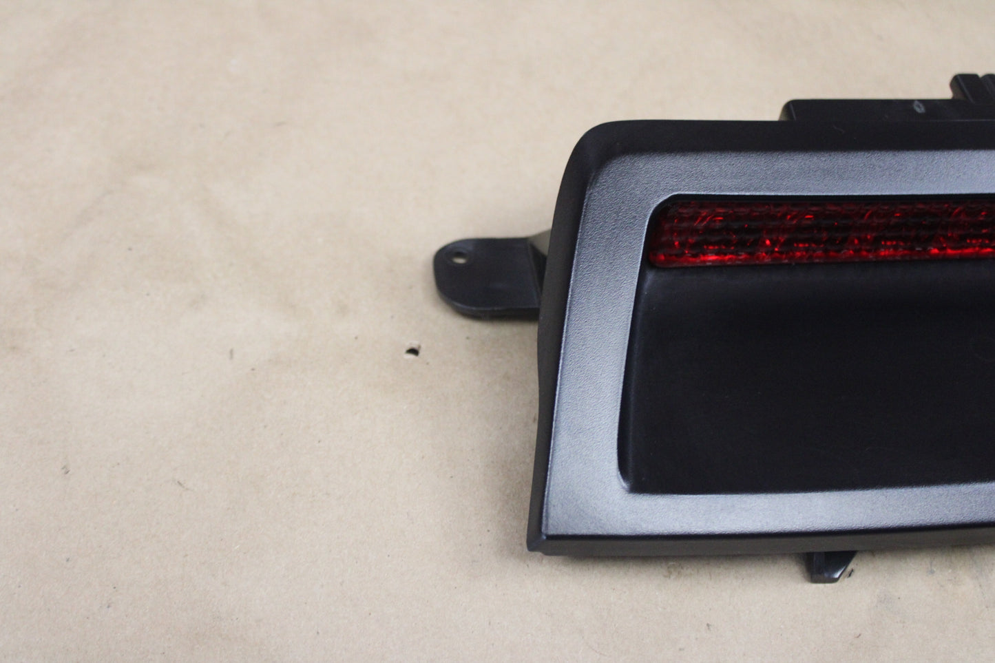 2005-2007 Chrysler 300 3rd Third Rear Brake Light Stop Lamp 04805845AB