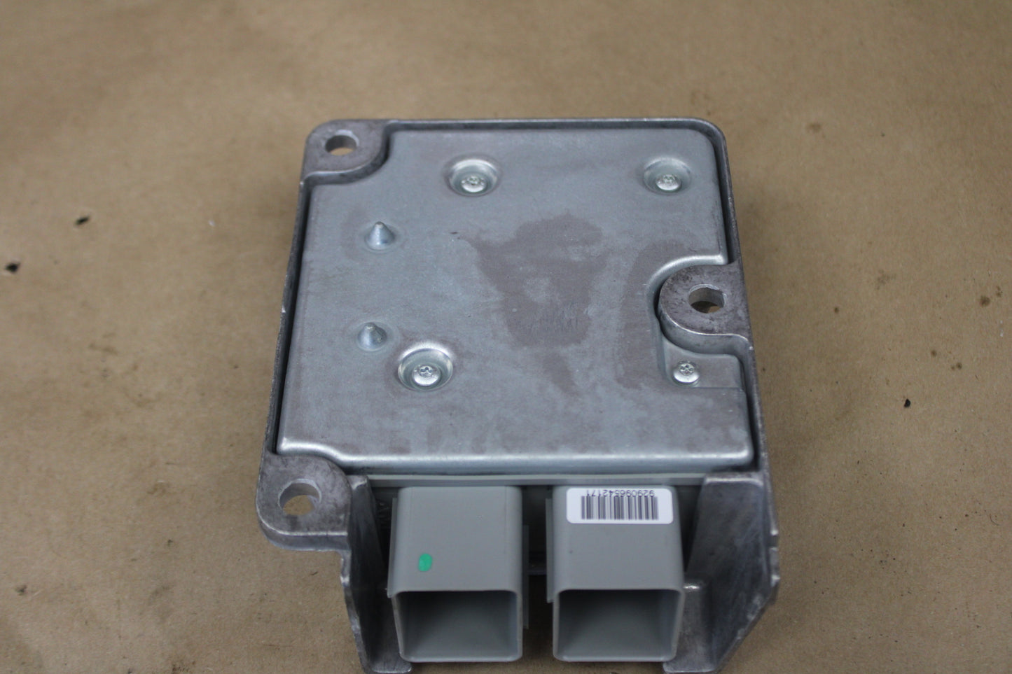 2005-2007 Chrysler 300 Dodge Occupant Restraint Control Module 05081042AG OEM