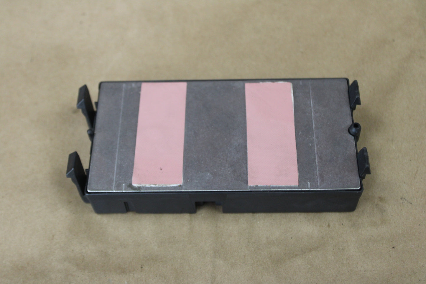 2005 - 2006 CHRYSLER 300C SRT8 6.1L HEMI OEM HEATED SEAT CONTROL MODULE COMPUTER