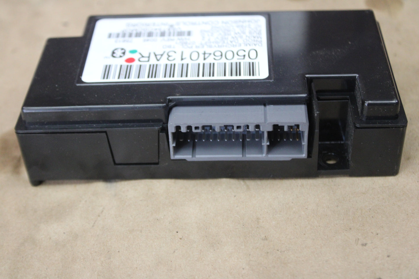 2005-2006 Chrysler 300 Bluetooth Communication Control Module OEM 05064013AR