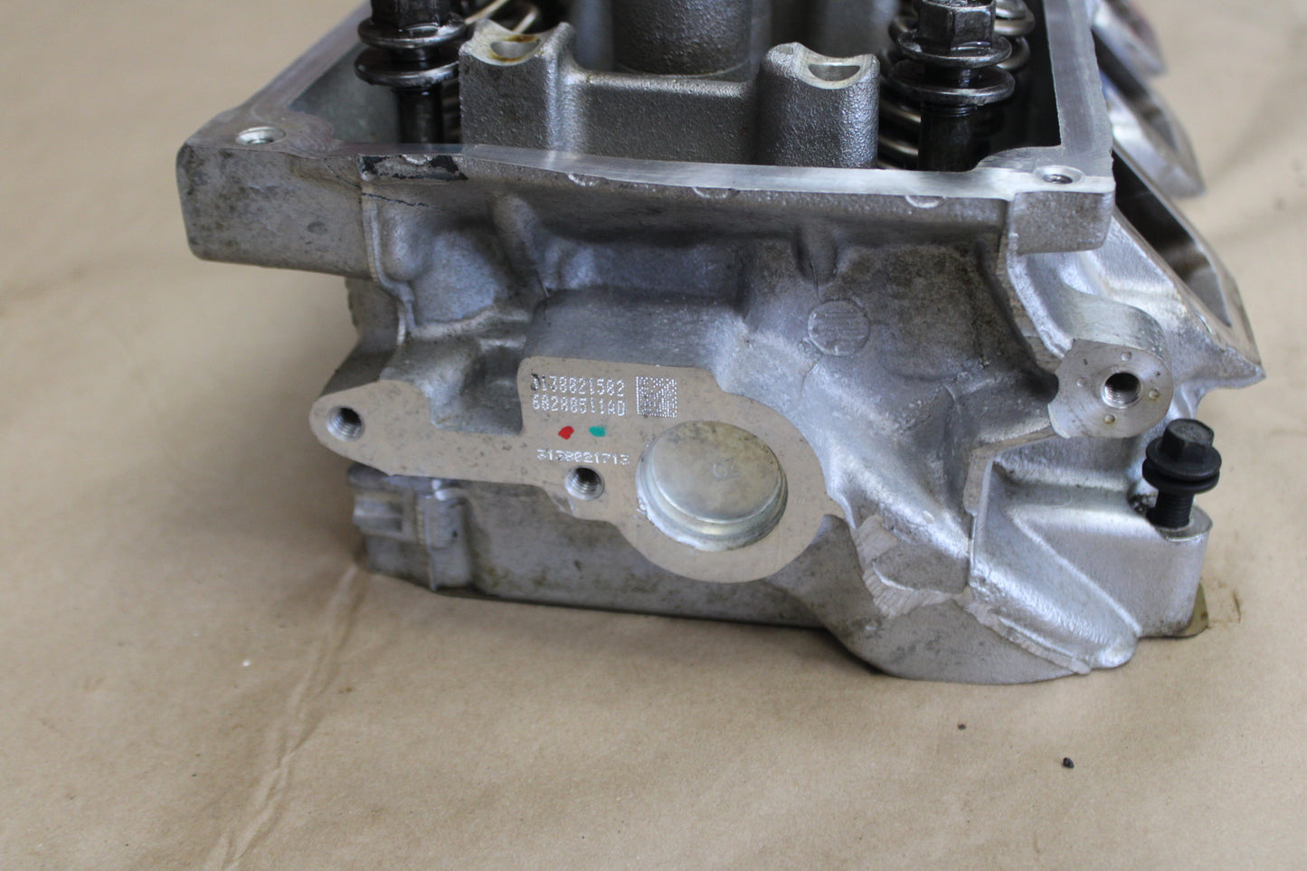 2011-2024 Dodge Charger 6.4L 392 Hemi OEM Left Cylinder Head Pair Scat Pack DMG