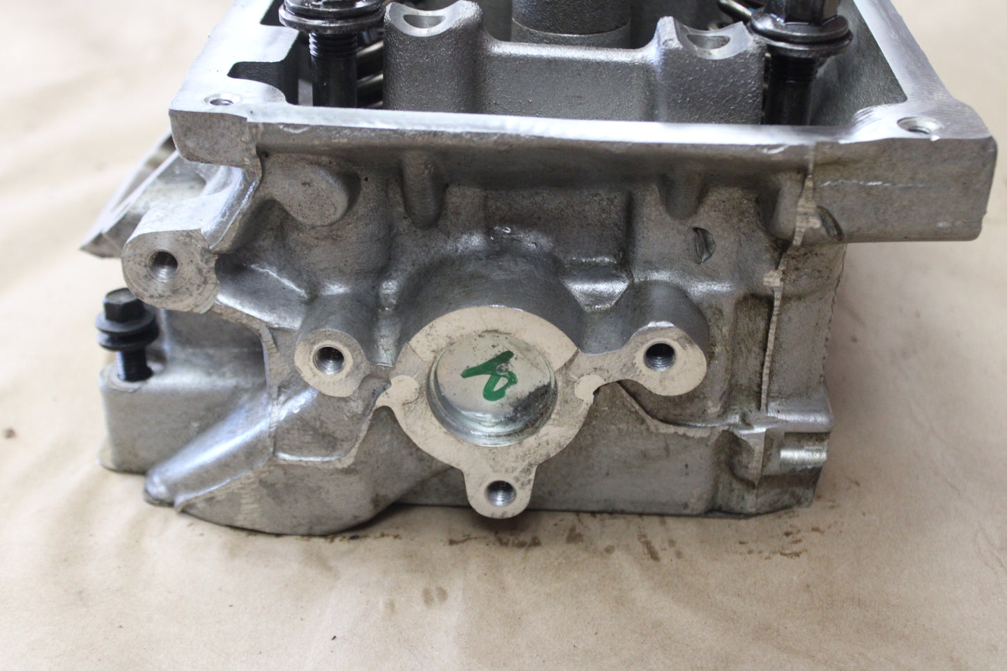 2011-2024 Dodge Charger 6.4L 392 Hemi OEM Left Cylinder Head Pair Scat Pack DMG