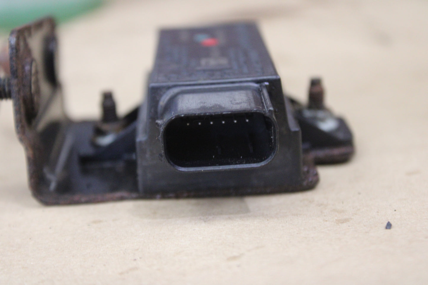 2005-2008 CHRYSLER 300C SRT8 OEM REAR RIGHT TIRE PRESURE MONITOR SENSOR MODULE