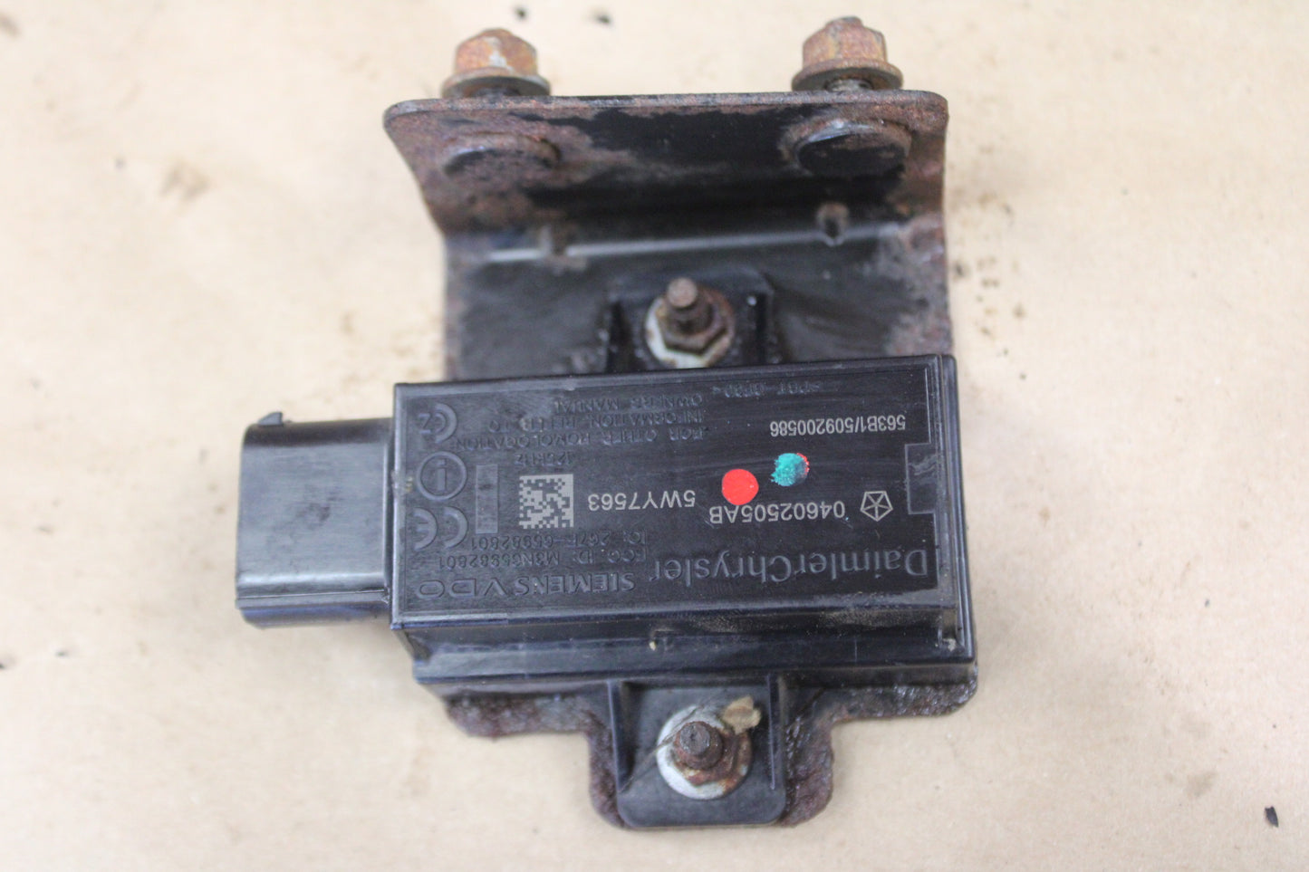 2005-2008 CHRYSLER 300C SRT8 OEM REAR RIGHT TIRE PRESURE MONITOR SENSOR MODULE
