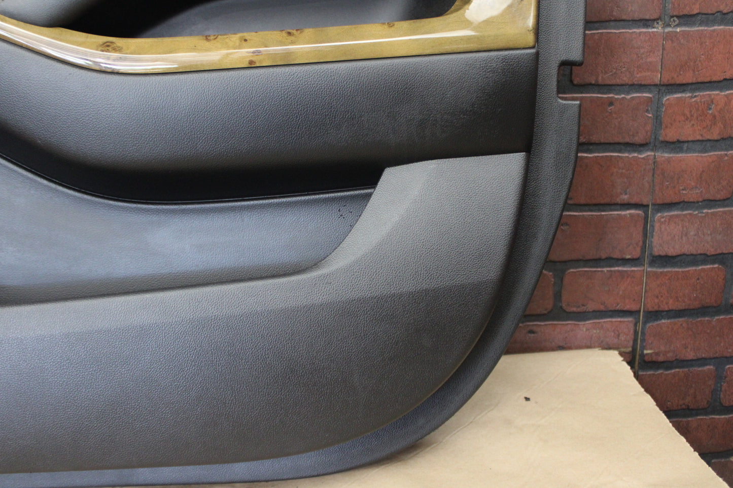 2015-2020 Chevrolet Suburban Tahoe Front Right Passenger Door Black Wood