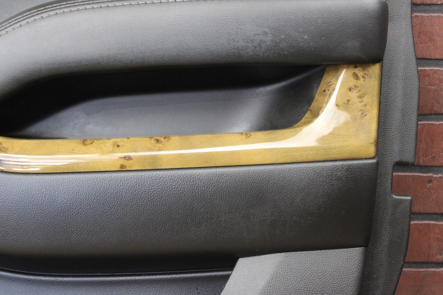 2015-2020 Chevrolet Suburban Tahoe Front Right Passenger Door Black Wood