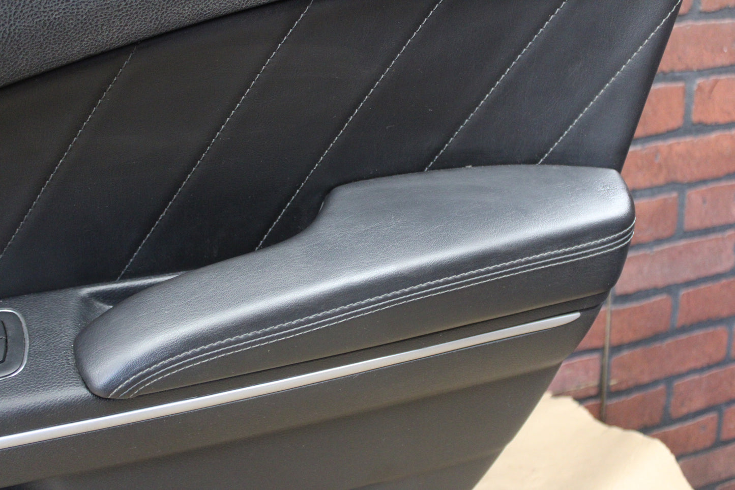 2015-2023 Dodge Charger Scat Pack Leather Door Card Panel Trim Beats Assembly