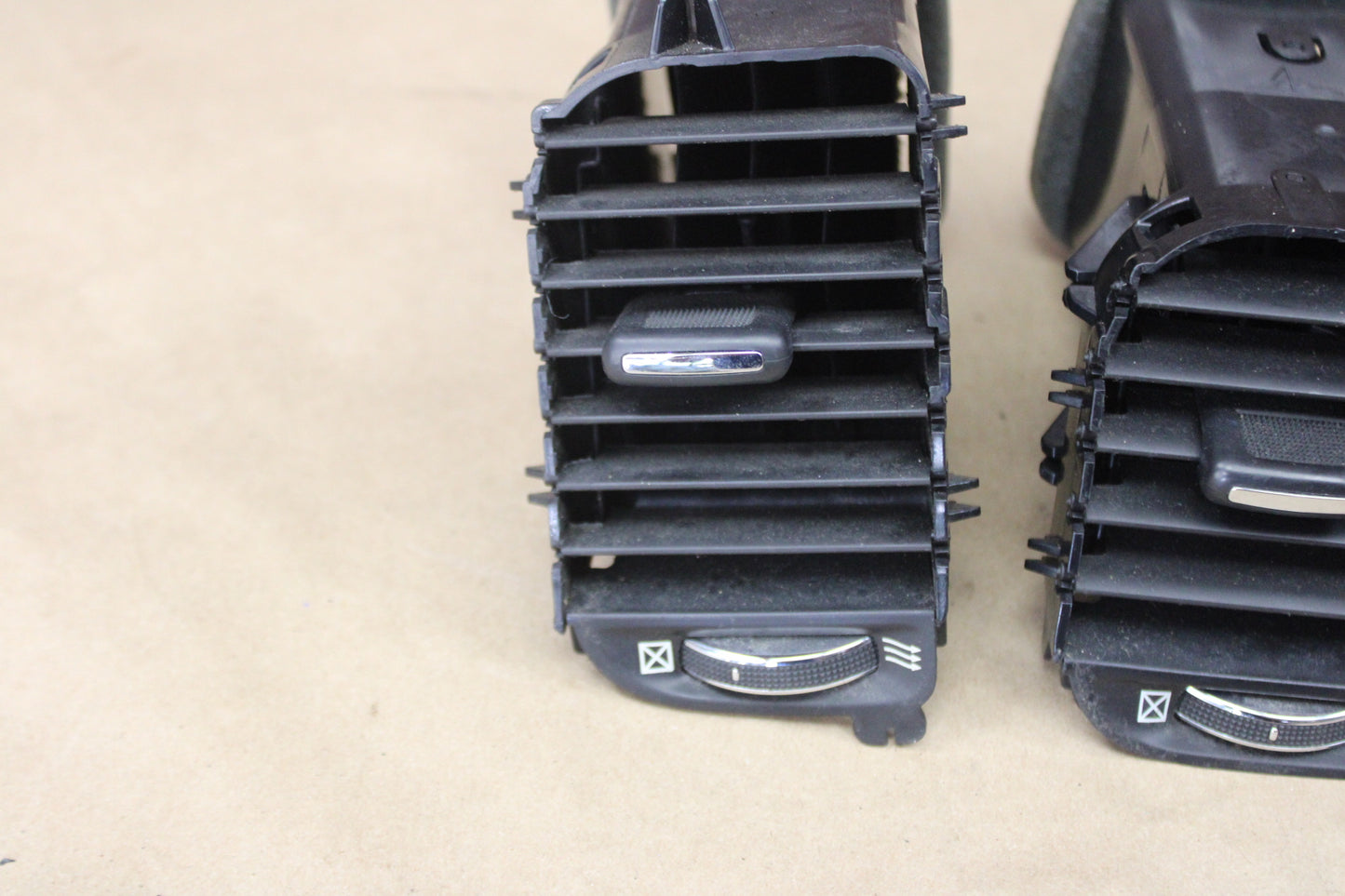 11-22 Dodge Charger Dash Air AC Vents Left Right Center OEM Set of 4