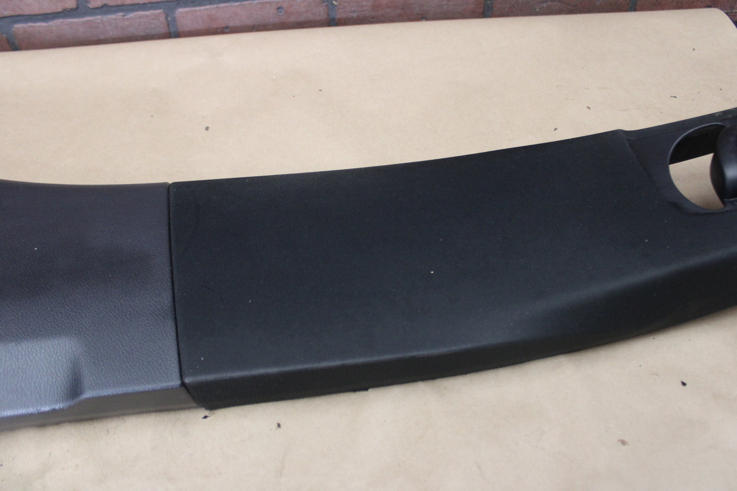 2011–2023 DODGE CHARGER RIGHT CENTER B PILLAR PANEL OEM 1KL28TRMAA