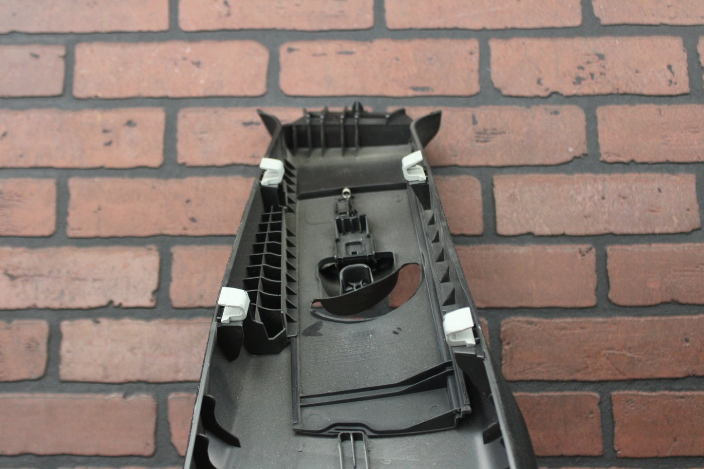 2011–2023 DODGE CHARGER RIGHT CENTER B PILLAR PANEL OEM 1KL28TRMAA