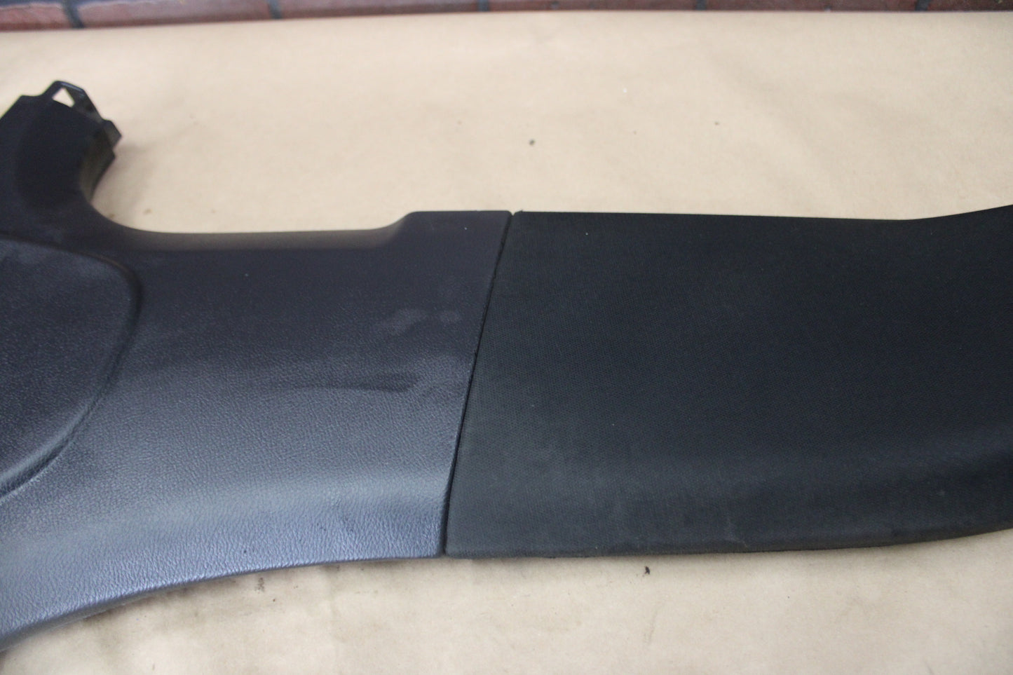 2011-2023 DODGE CHARGER LEFT CENTER B PILLAR PANEL OEM 1KL29TRMAA