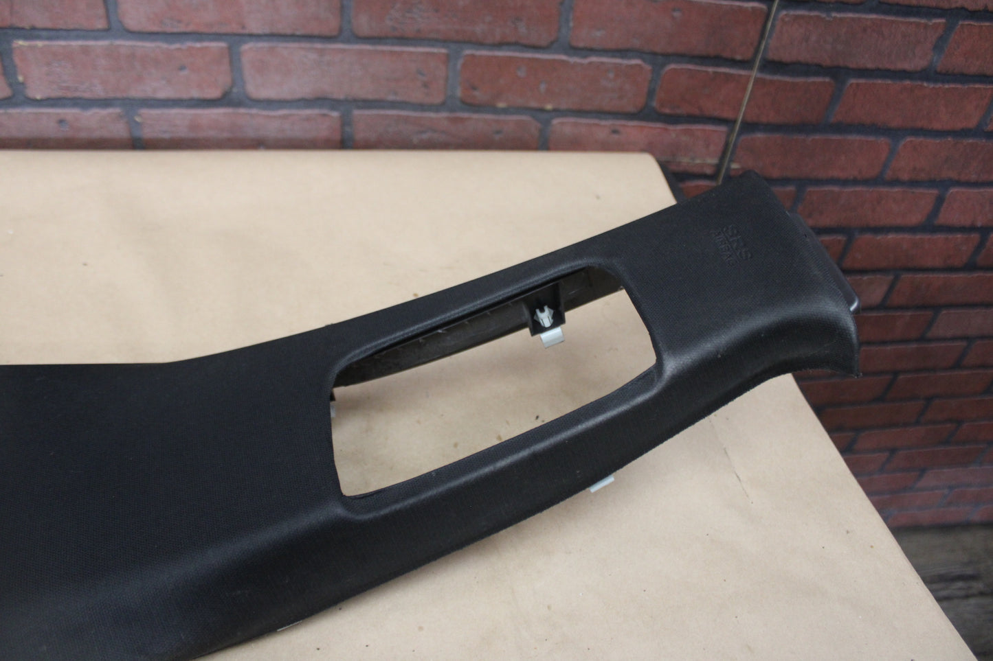 2011-2023 DODGE CHARGER LEFT CENTER B PILLAR PANEL OEM 1KL29TRMAA