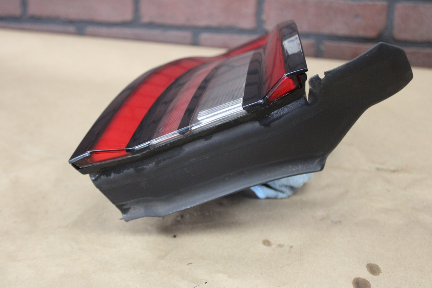 2015-2023 DODGE CHARGER REAR LEFT DRIVER TAILLIGHT LED OEM 68213145AC