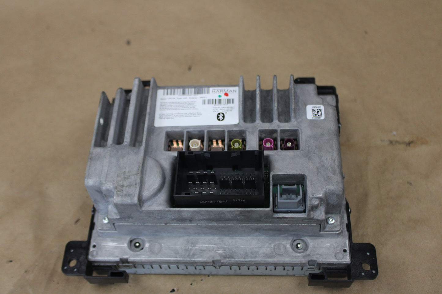 2016 Dodge Charger Radio Uconnect 8.4" Display Screen Receiver 68258398AF OEM