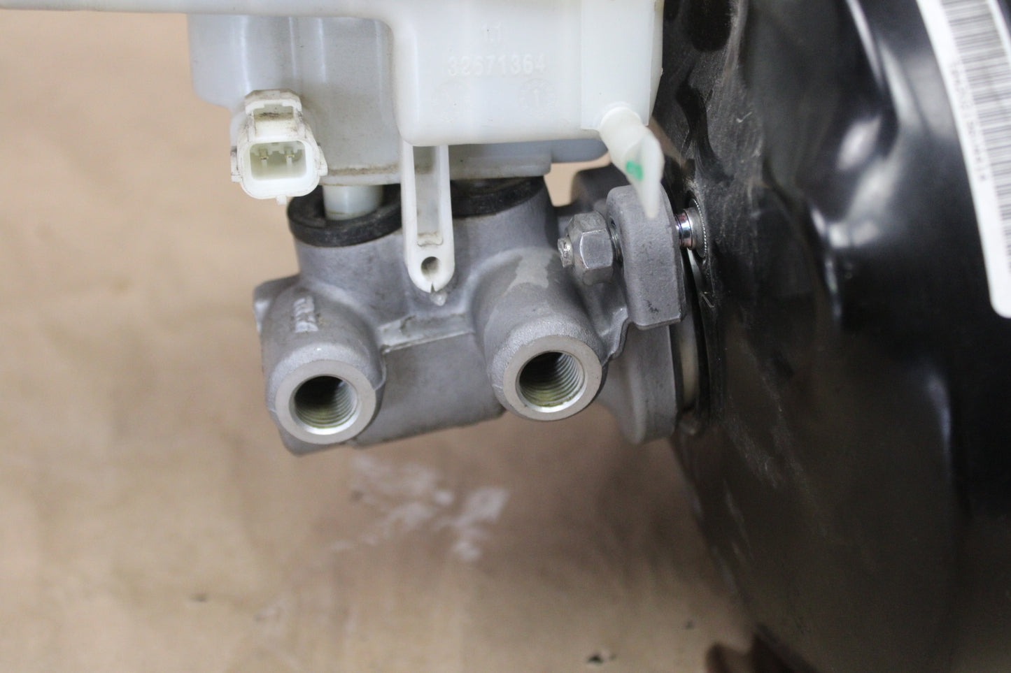 2016 DODGE CHARGER R/T SCAT BRAKE BOOSTER MASTER CYLINDER 04581644AI