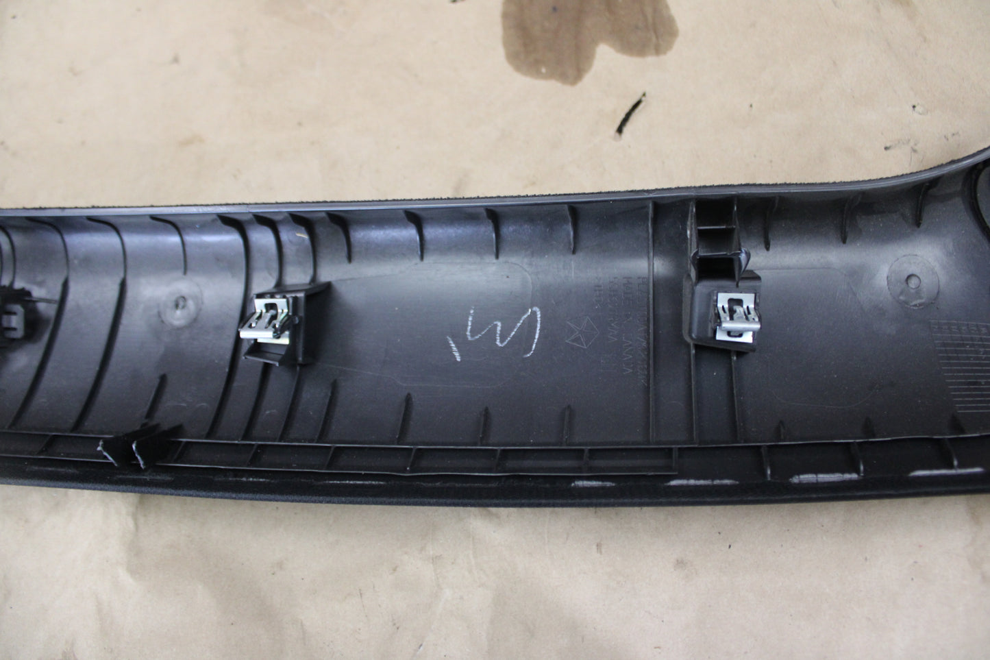 15-23 DODGE CHARGER OEM DRIVER LH WINDSHIELD A PILLAR COVER TRIM PANEL
