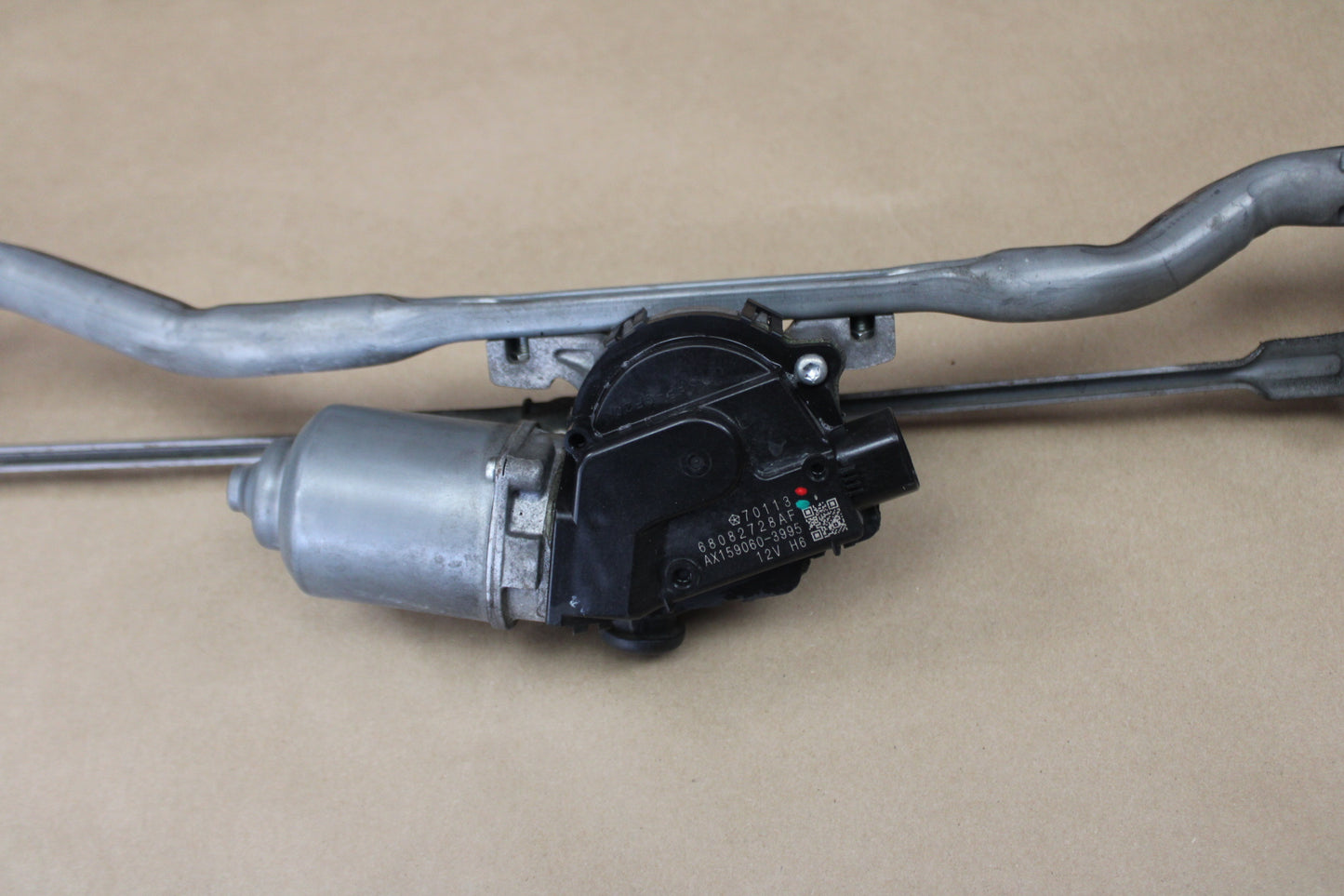 13-23 DODGE CHARGER R/T SCAT PACK OEM WINDSHIELD WIPER LINKAGE MOTOR