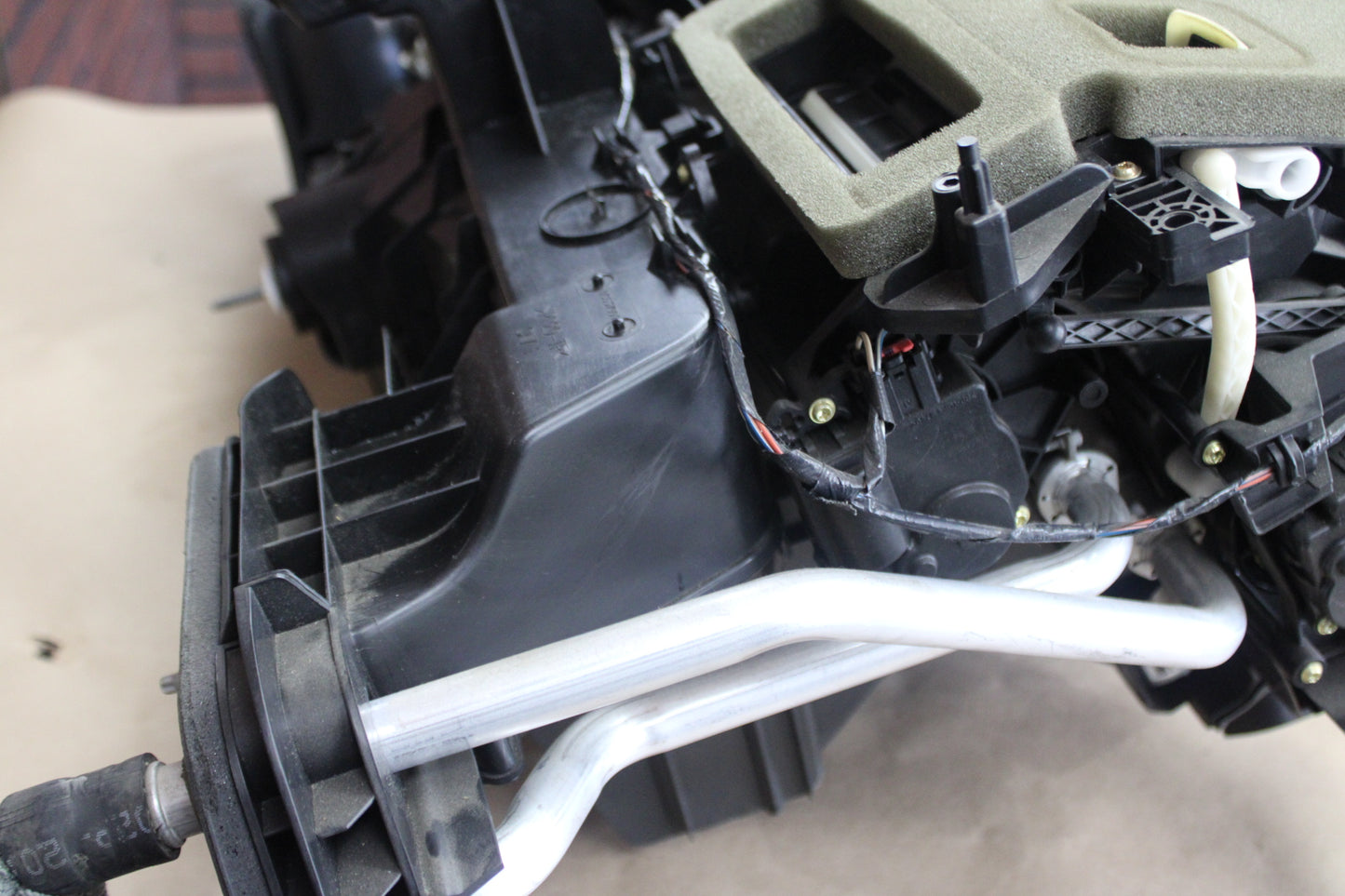 14-23 CHARGER CHALLENGER HVAC A/C HEATER BLOWER HOUSING BOX OEM