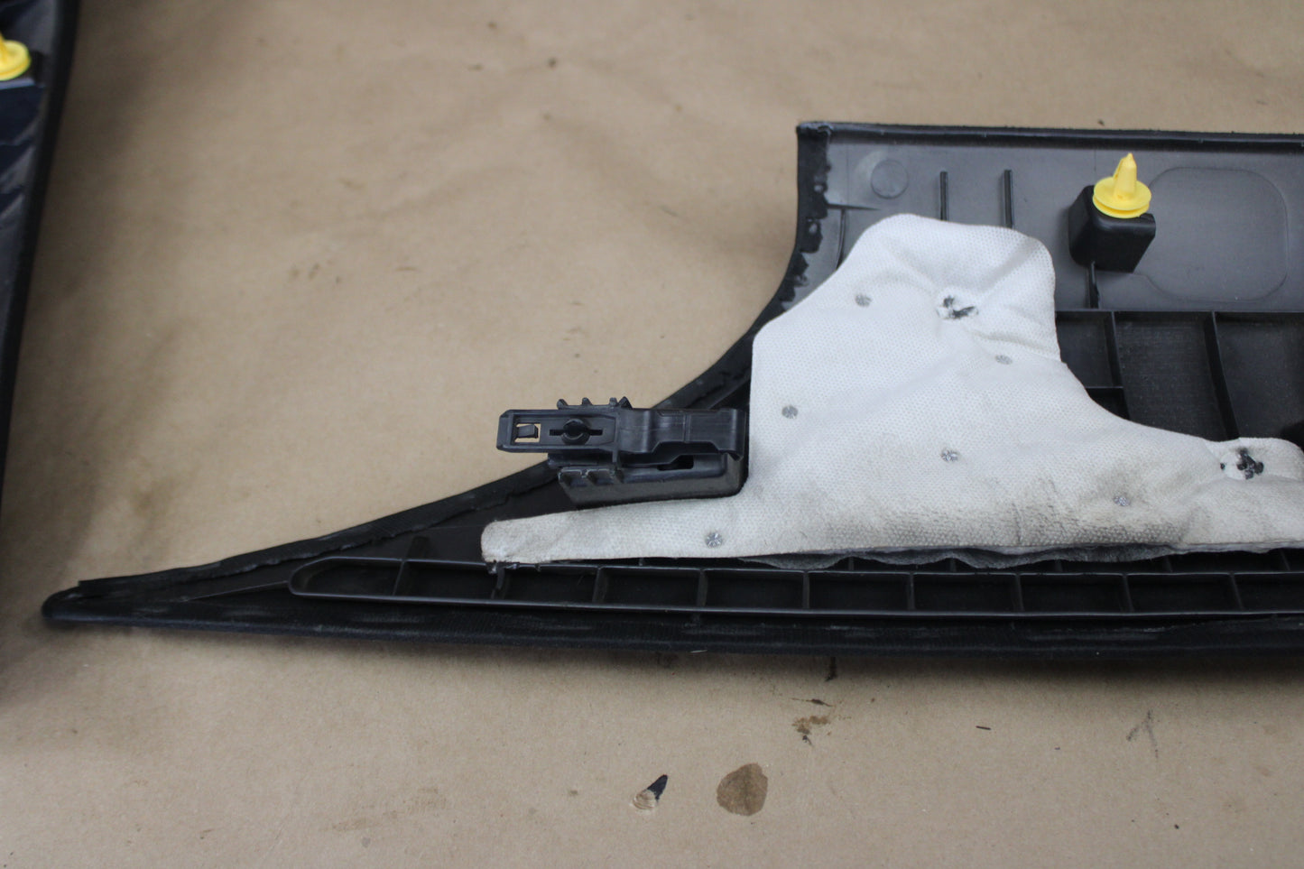 11-23 DODGE CHARGER REAR LEFT RIGHT UPPER C PILLAR TRIM COVER SET OEM