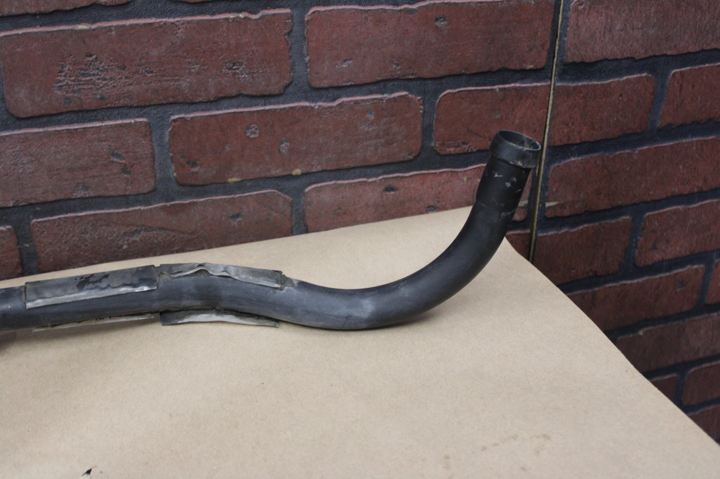 11-19 DODGE CHARGER GASOLINE FUEL TANK FILLER NECK HOSE PIPE 52029694AF
