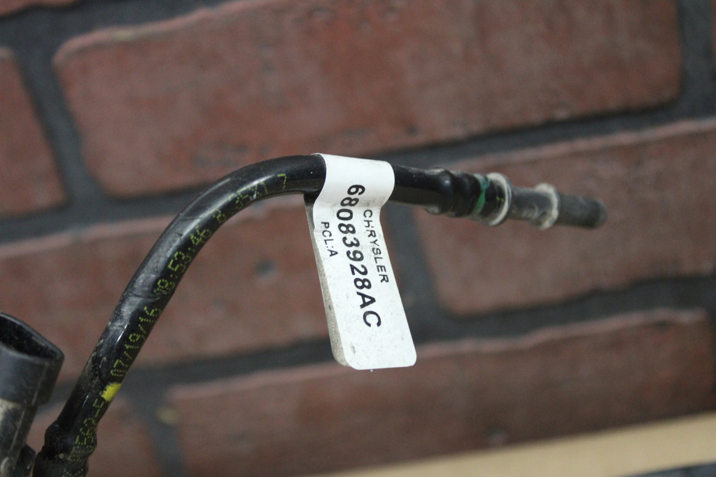 11-19 DODGE CHARGER GASOLINE FUEL TANK FILLER NECK HOSE PIPE 52029694AF