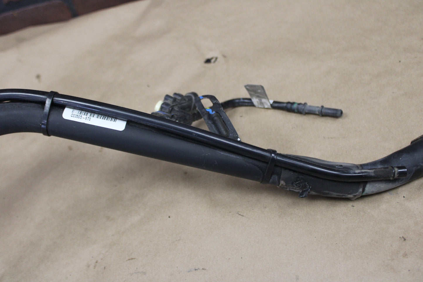 11-19 DODGE CHARGER GASOLINE FUEL TANK FILLER NECK HOSE PIPE 52029694AF