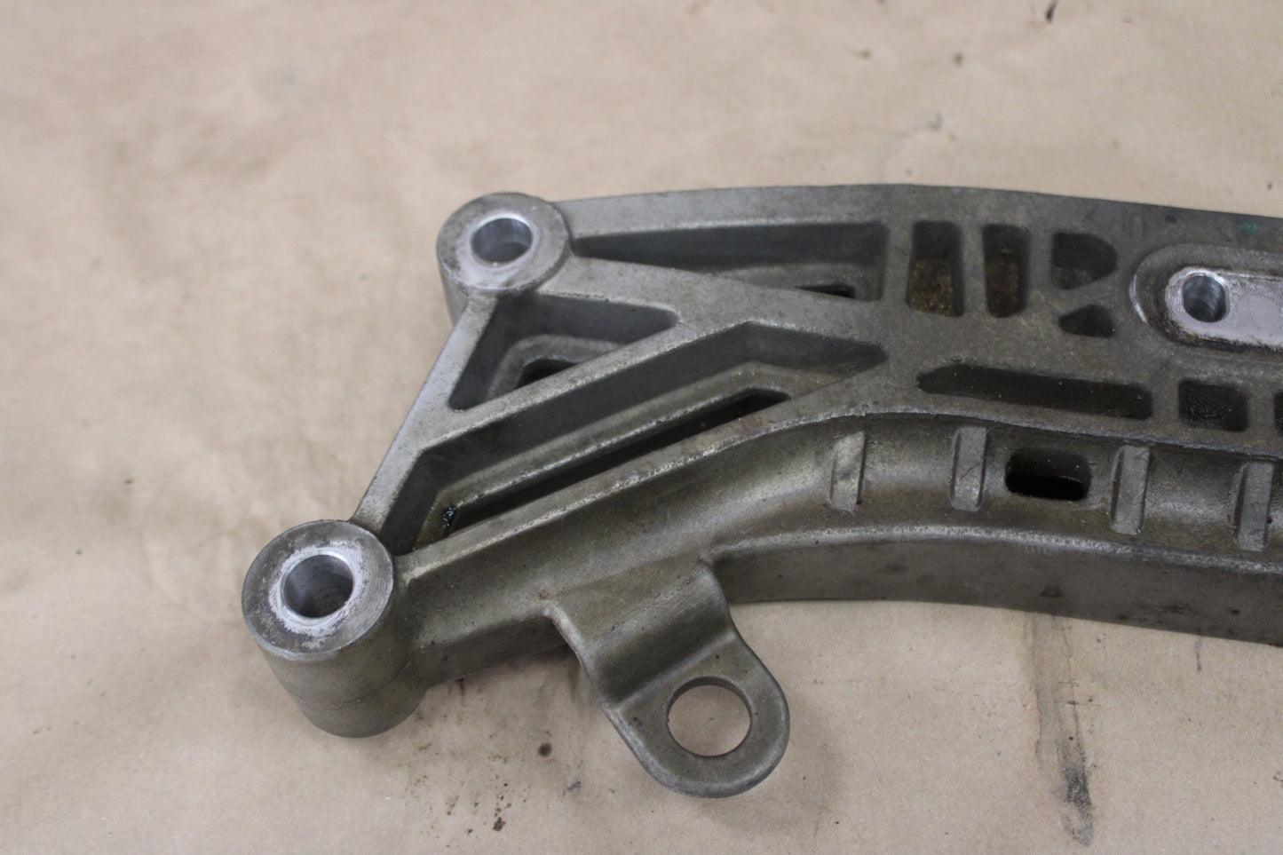 15-22 Dodge Charger Scat Pack 6.4L 392 Auto Trans Crossmember 68170323AA