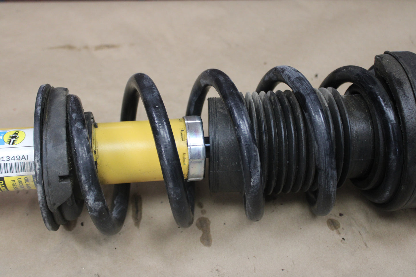 12-23 CHARGER CHALLENGER 300 FRONT RIGHT STRUT SHOCK ABSORBER 05181349AI