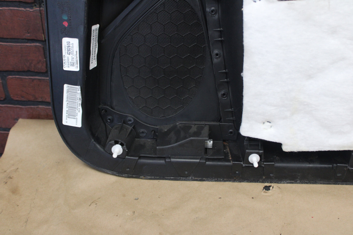 20-23 CHARGER FRONT DRIVER INTERIOR DOOR PANEL OEM LEATHER 6YD951X9AB