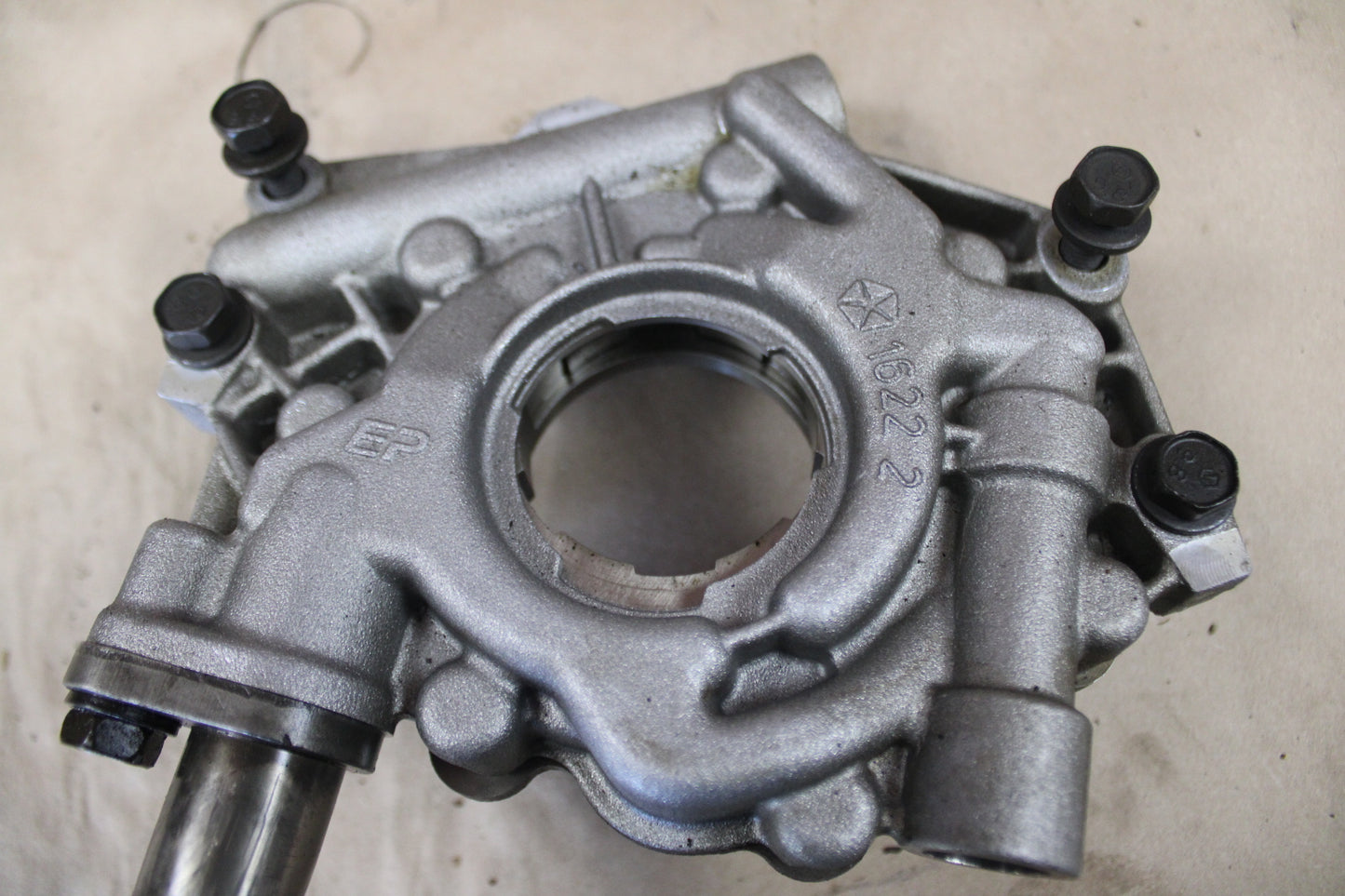 2006-2010 Genuine OEM Chrysler 300C SET8 6.1l Hemi Engine Oil Pump