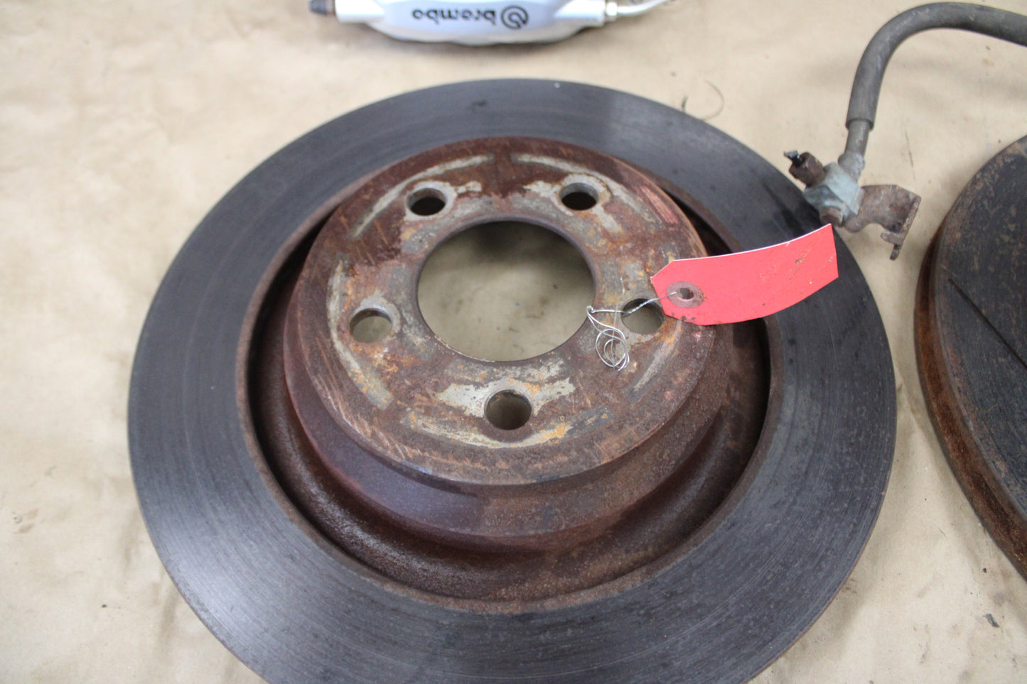 06-23 CHALLENGER CHARGER SRT8 REAR BREMBO BRAKE CALIPER ROTOR SET