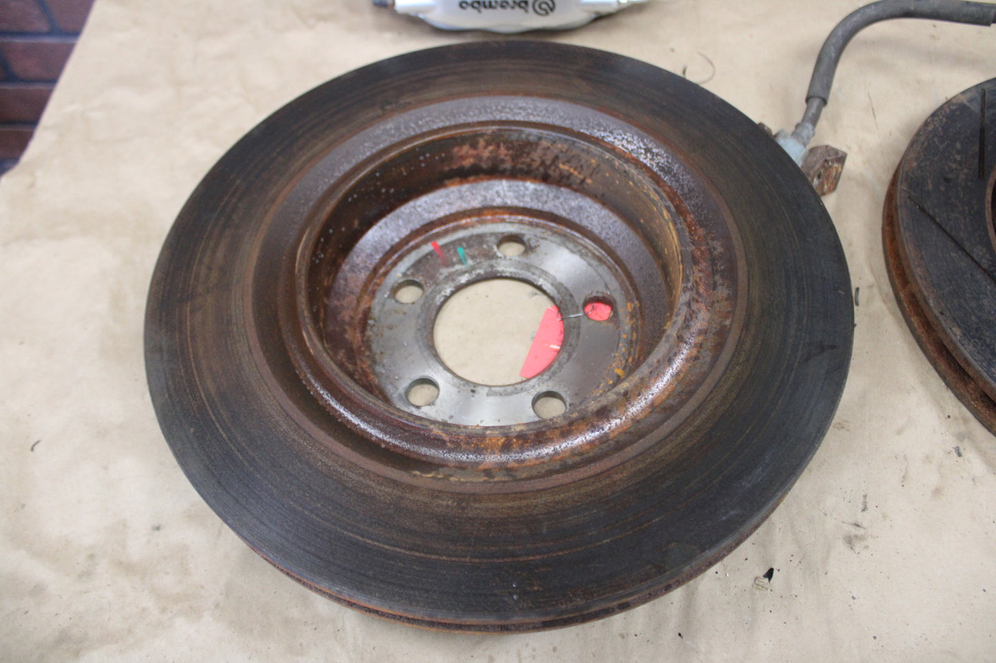 06-23 CHALLENGER CHARGER SRT8 REAR BREMBO BRAKE CALIPER ROTOR SET