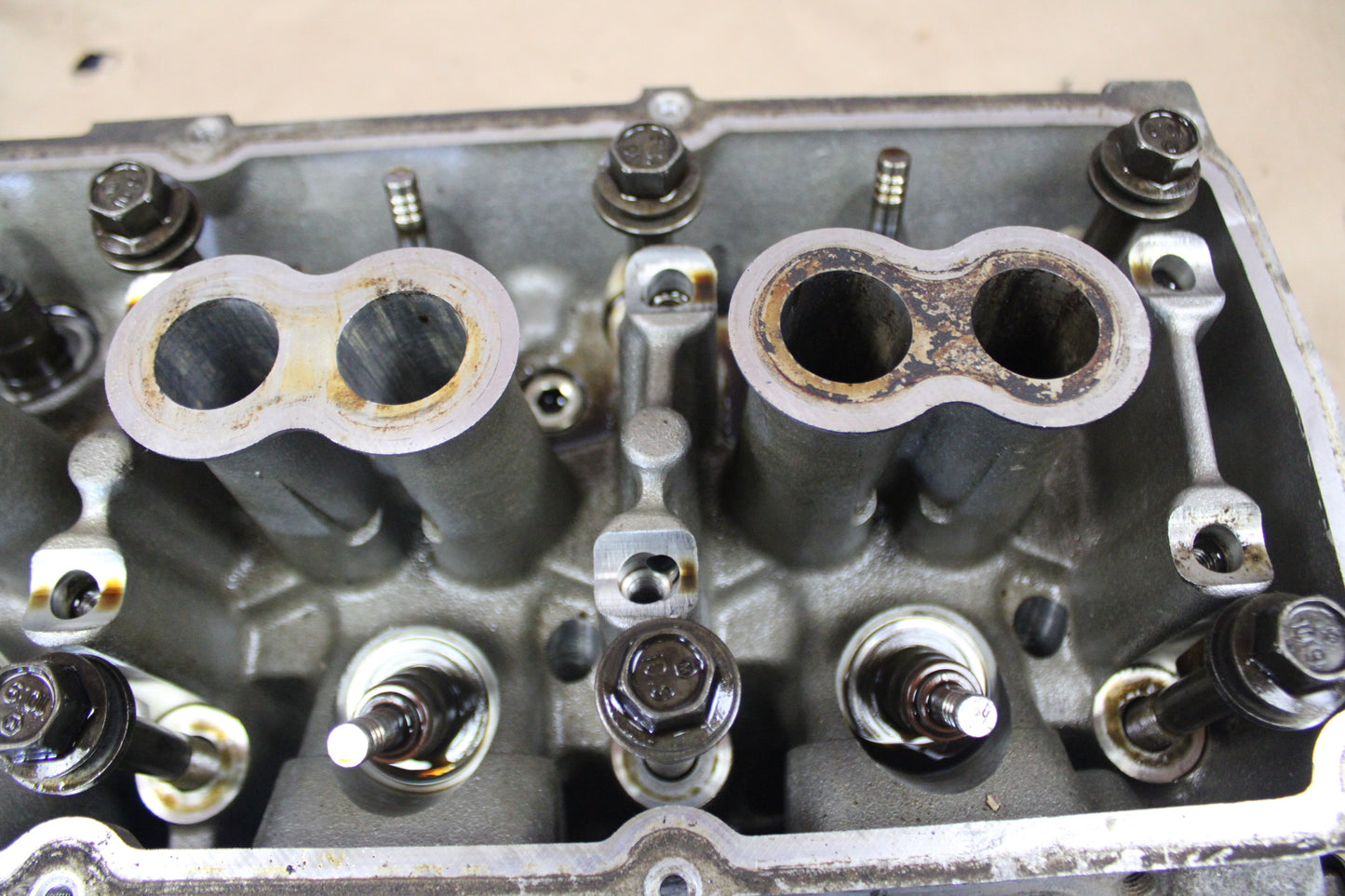 06-10 Dodge Magnum 6.1l Hemi SRT8 OEM Passenger RH Side Cylinder Head