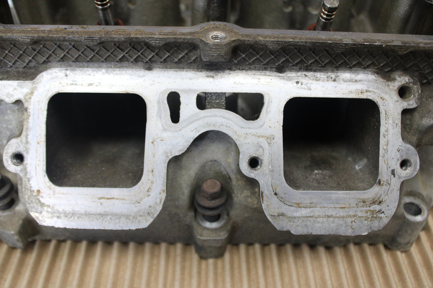 06-10 Dodge Magnum 6.1l Hemi SRT8 OEM Passenger RH Side Cylinder Head