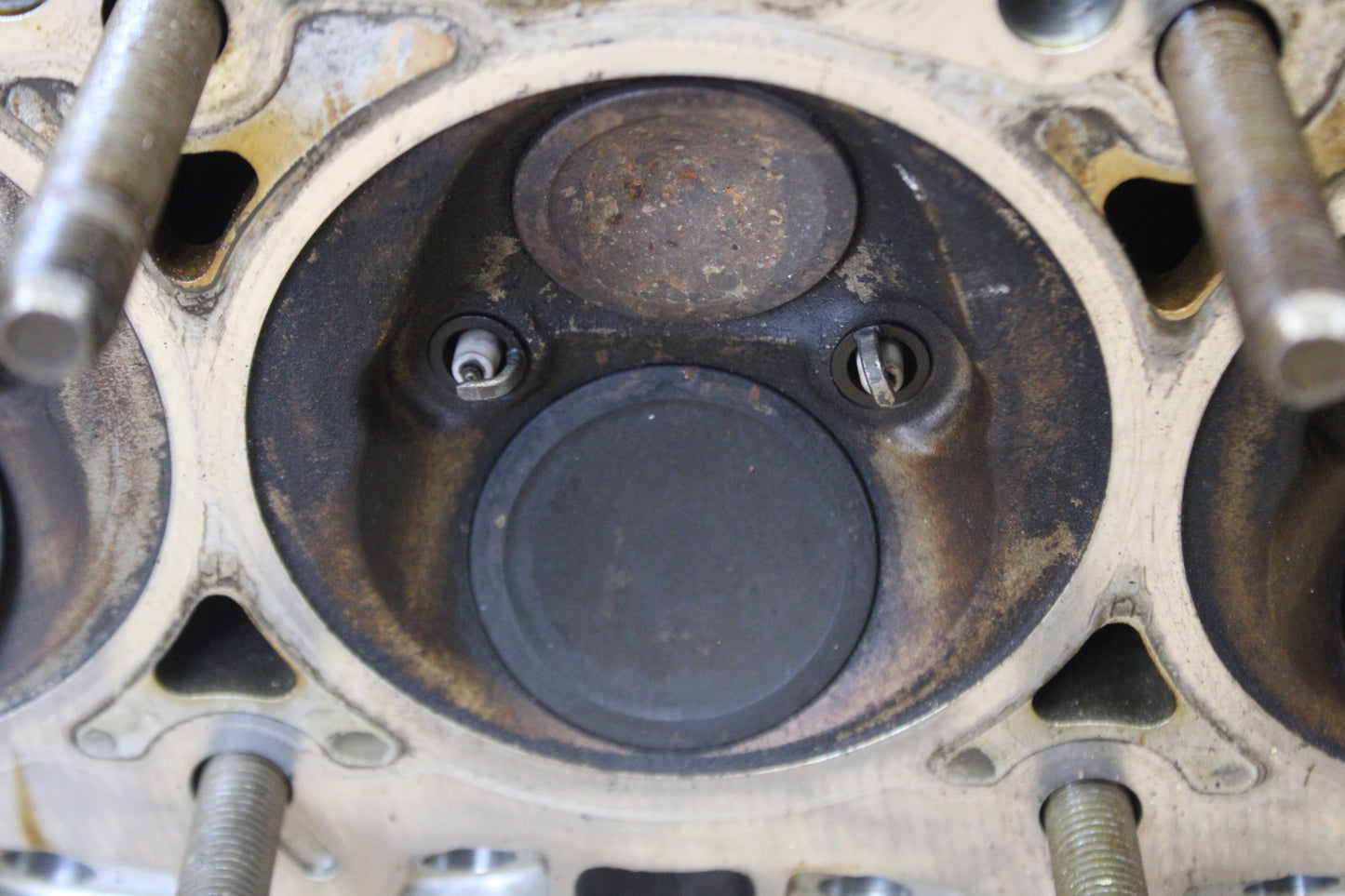06-10 Dodge Magnum 6.1l Hemi SRT8 OEM Passenger RH Side Cylinder Head