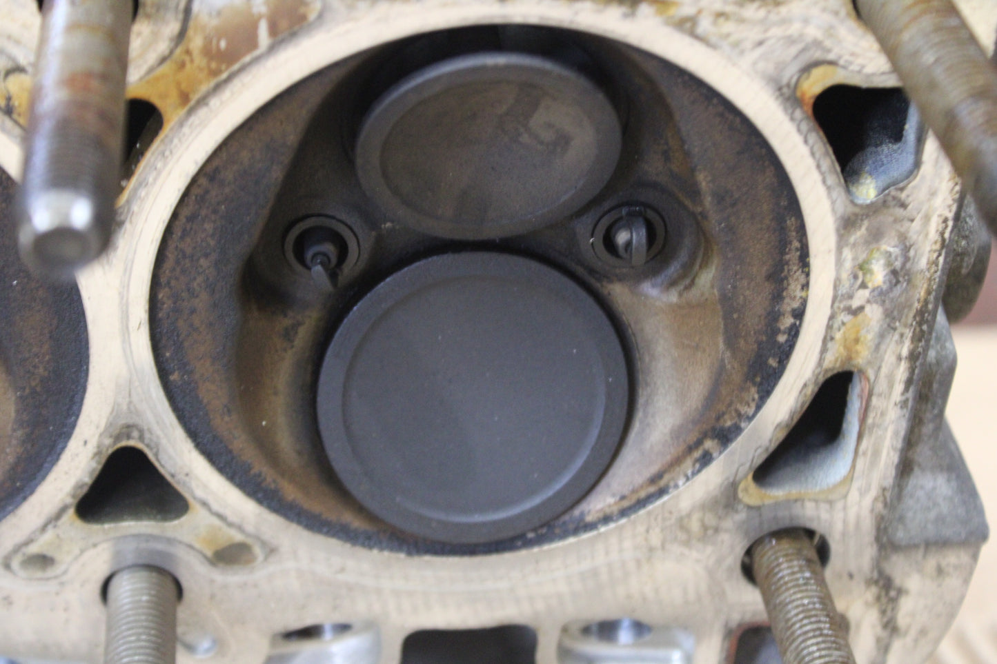 06-10 Dodge Magnum 6.1l Hemi SRT8 OEM Passenger RH Side Cylinder Head
