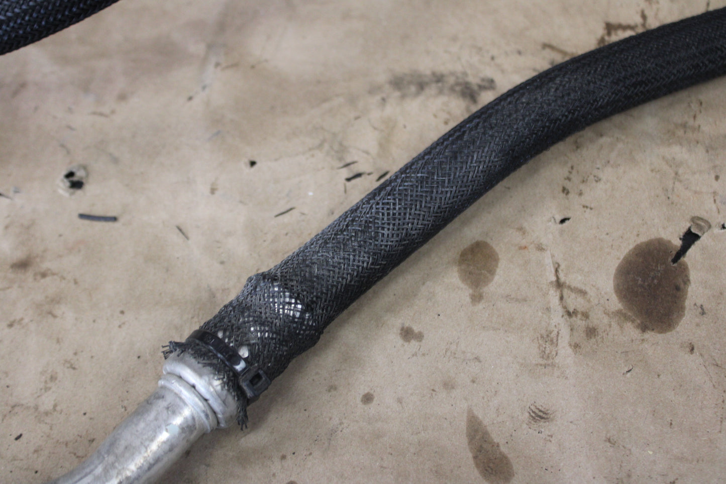 14-23 CHALLENGER CHARGER 300 A/C SUCTION HOSE LINE OEM 68158875AD