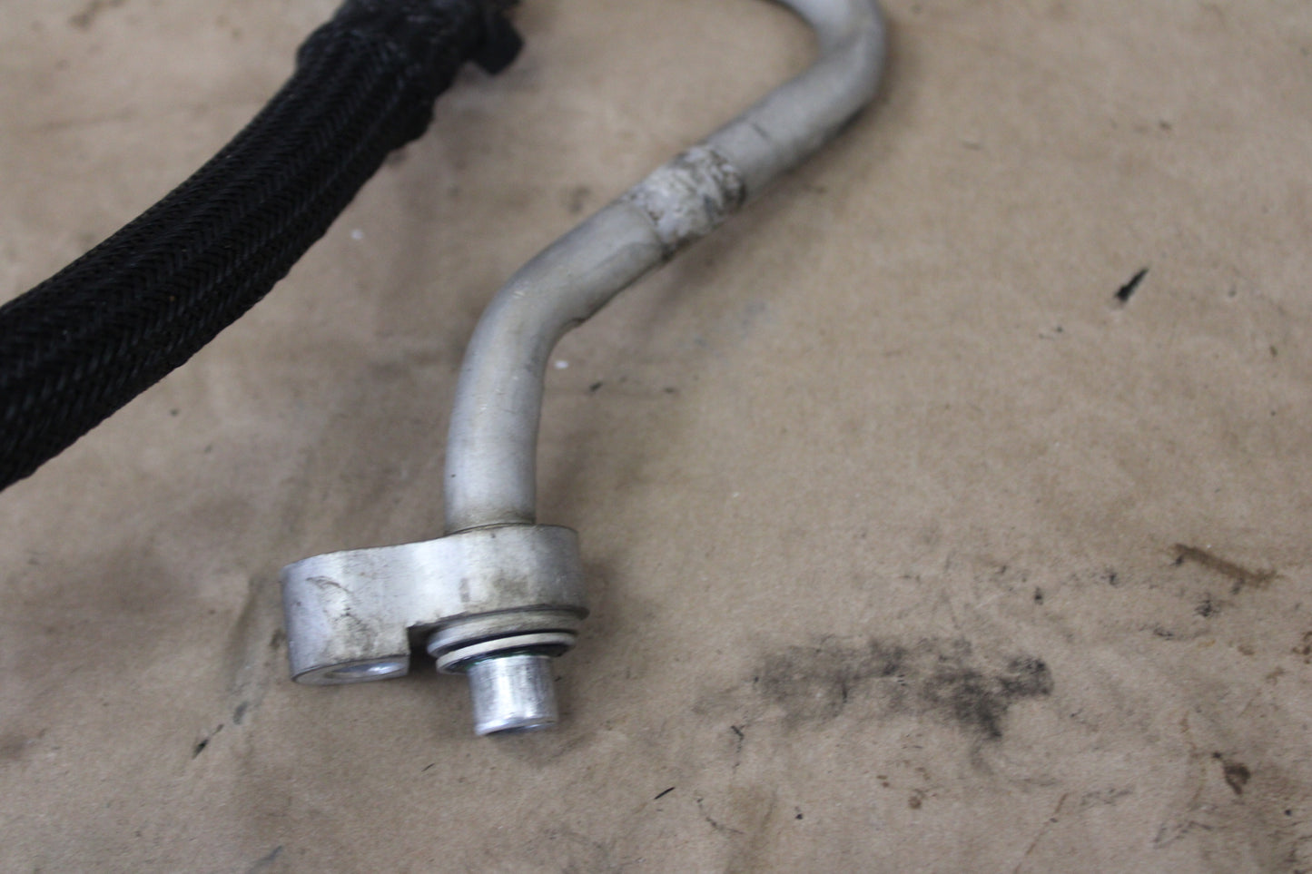 14-23 CHALLENGER CHARGER 300 A/C SUCTION HOSE LINE OEM 68158875AD