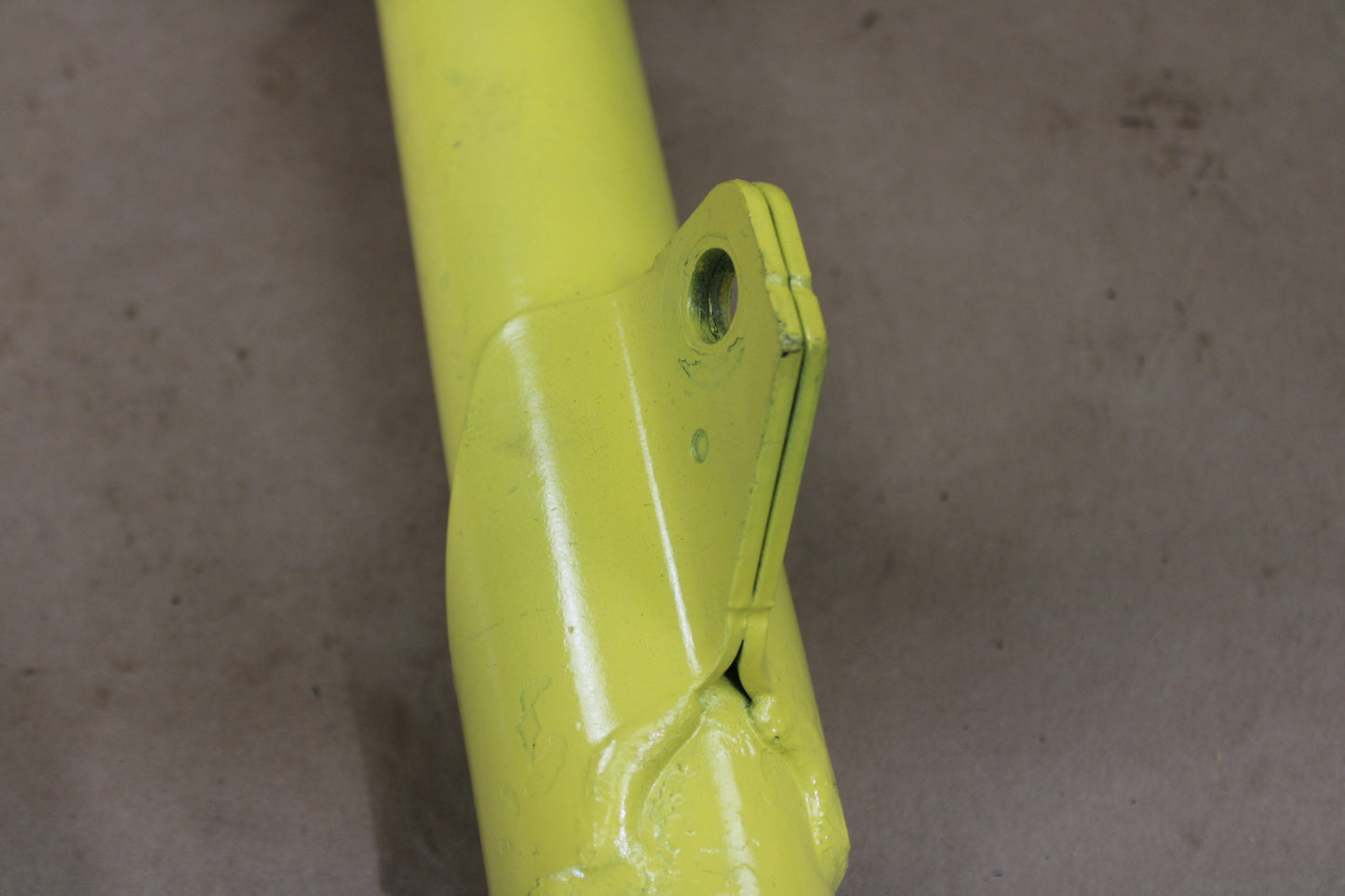 08-10 Dodge Challenger Front Passenger RH Strut Shock Absorber 05181349AD