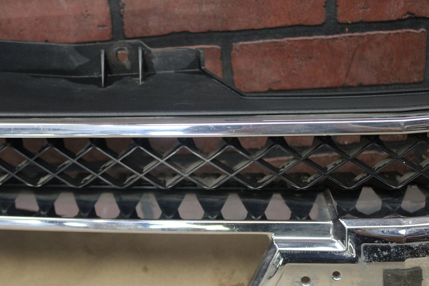 07-14 Chevrolet Tahoe Suburban Avalanche Front Grill Grille Assembly 15835087