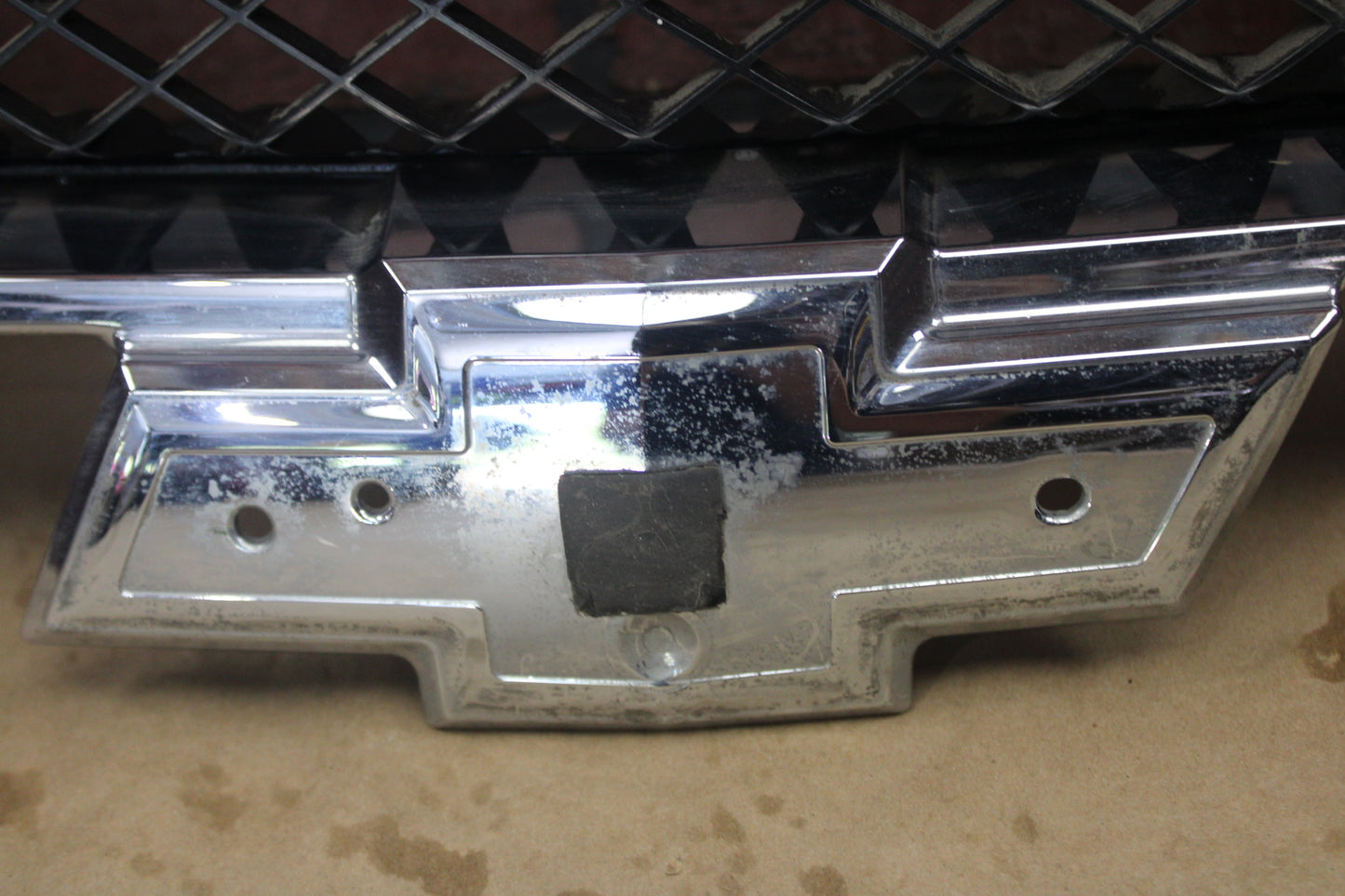 07-14 Chevrolet Tahoe Suburban Avalanche Front Grill Grille Assembly 15835087
