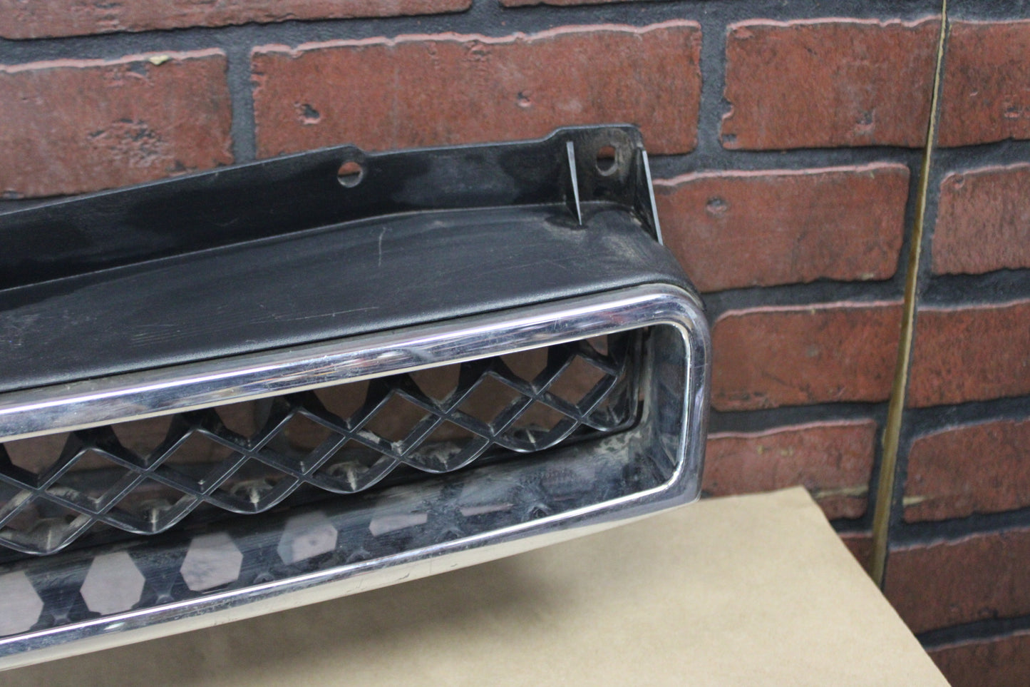 07-14 Chevrolet Tahoe Suburban Avalanche Front Grill Grille Assembly 15835087