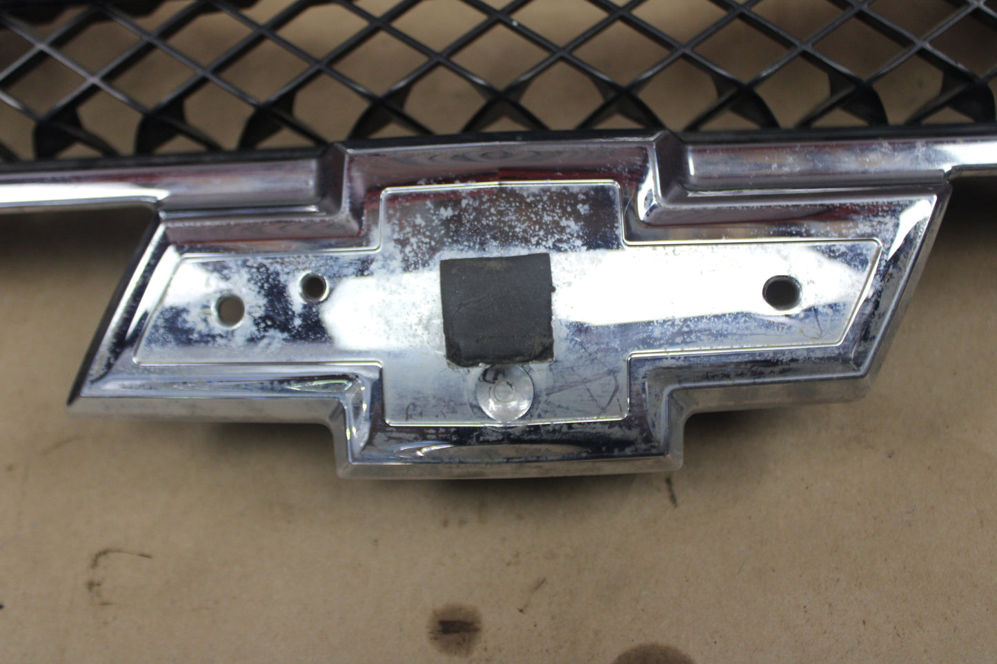 07-14 Chevrolet Tahoe Suburban Avalanche Front Grill Grille Assembly 15835087